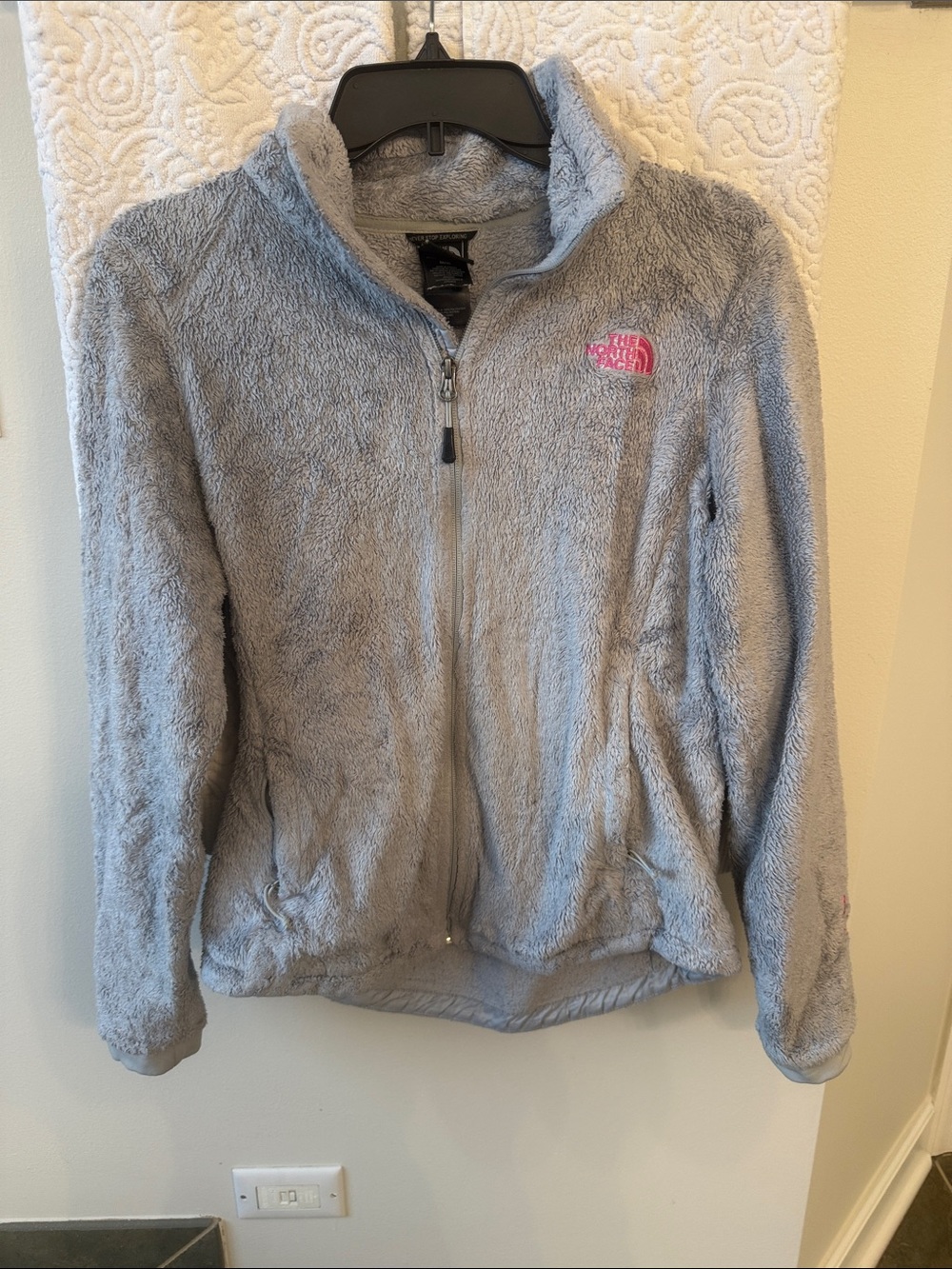 The North Face woman’s ' Plush Fleece Jacket - Light Gray with Pink Logo medium